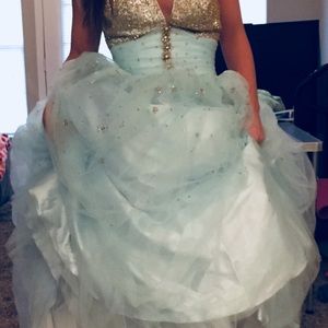 Tiffany Designs Dresses - Dress. Tiffany Designs Dresses - Dress.